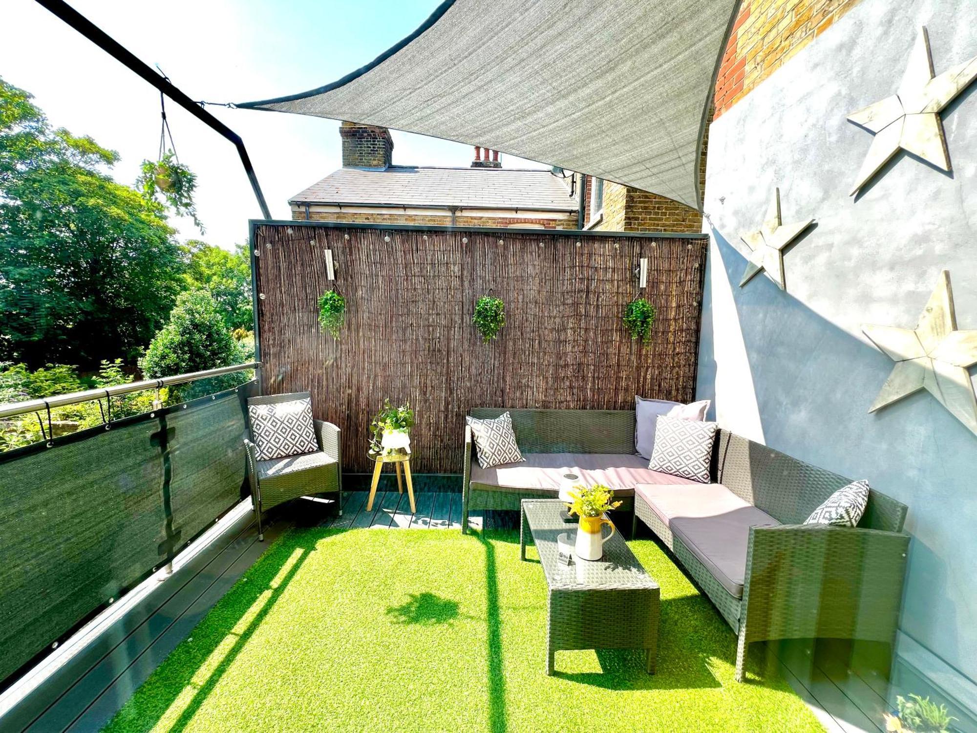 The Duplex Margate With Deck & Living Space Air Conditioning 외부 사진