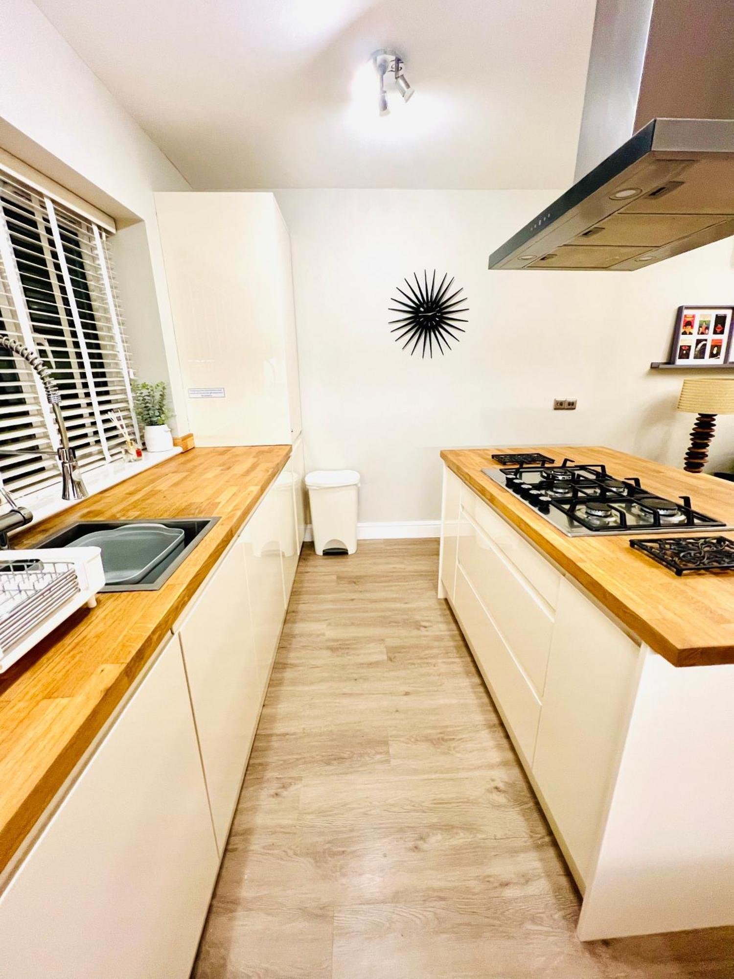 The Duplex Margate With Deck & Living Space Air Conditioning 외부 사진