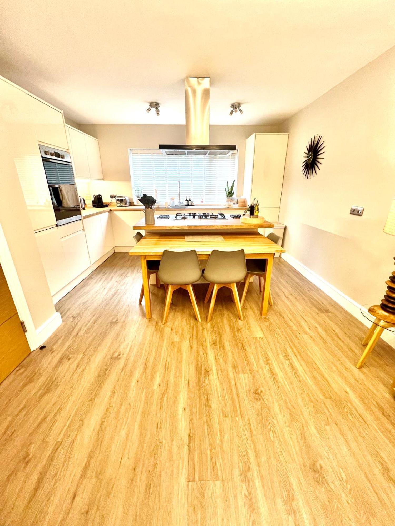 The Duplex Margate With Deck & Living Space Air Conditioning 외부 사진