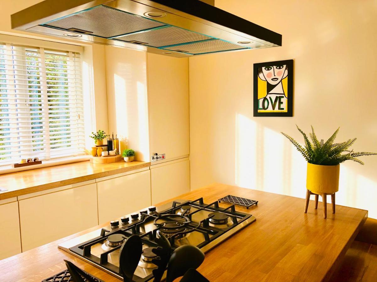 The Duplex Margate With Deck & Living Space Air Conditioning 외부 사진